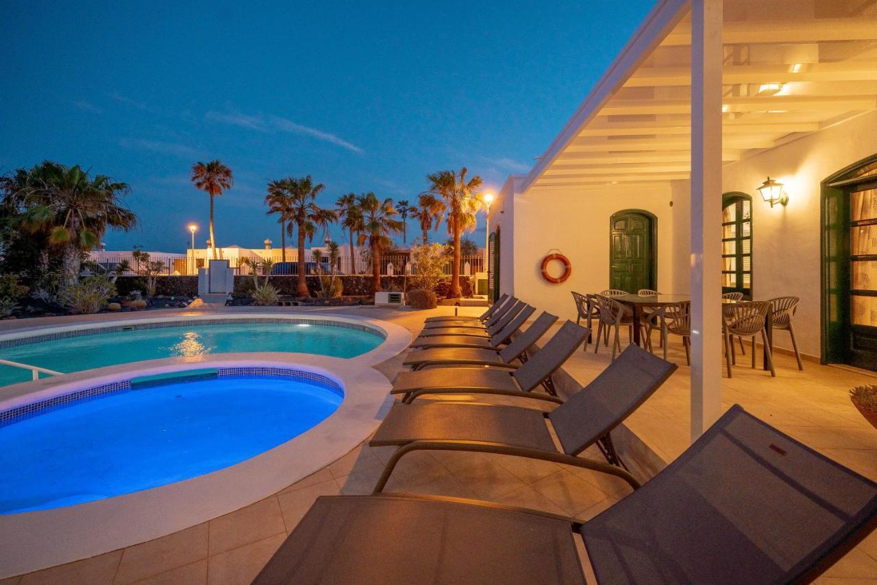 Villa Milan Puerto del Carmen  Exterior photo