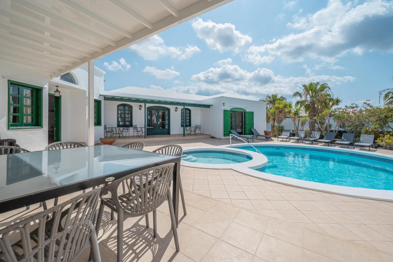 Villa Milan Puerto del Carmen  Exterior photo